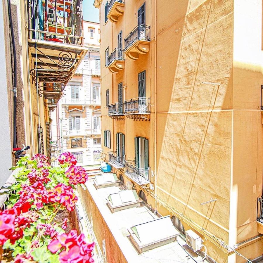 Delle Palme Rooms Elegante Monolocale In Centro Palermo Exterior foto